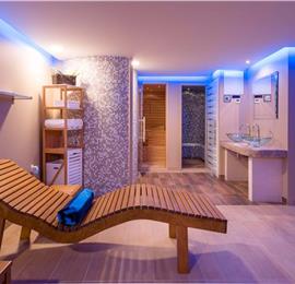 2 bedroom villa with pool and sea views in Bol, Brač Island, sleeps 4